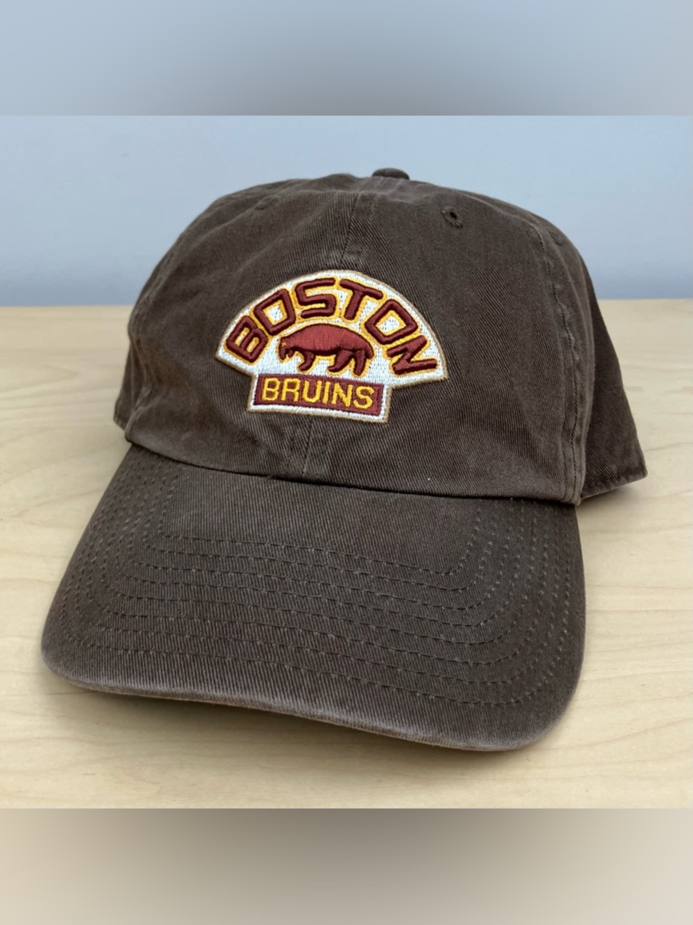 47 Boston Bruins NHL Fitted Hat Size XL Brown Vintage Hockey Logo Twins Ent - Picture 1 of 11